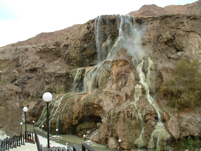 Теплые водопады Хаммамат Маин